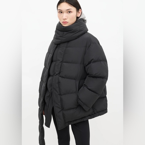 Balenciaga Jackets & Blazers - Balenciaga Black puffer Jacket size S with detachable scarf